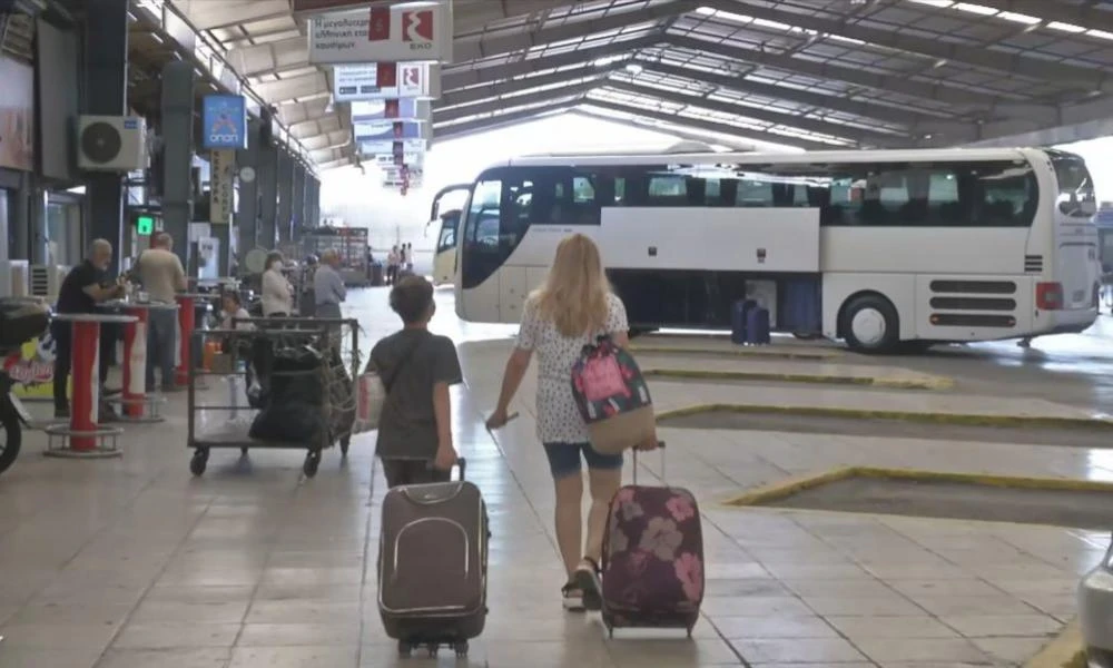 «Φωτιά» τα καύσιμα: Πόσο επηρεάζουν τιμές και δρομολόγια των ΚΤΕΛ